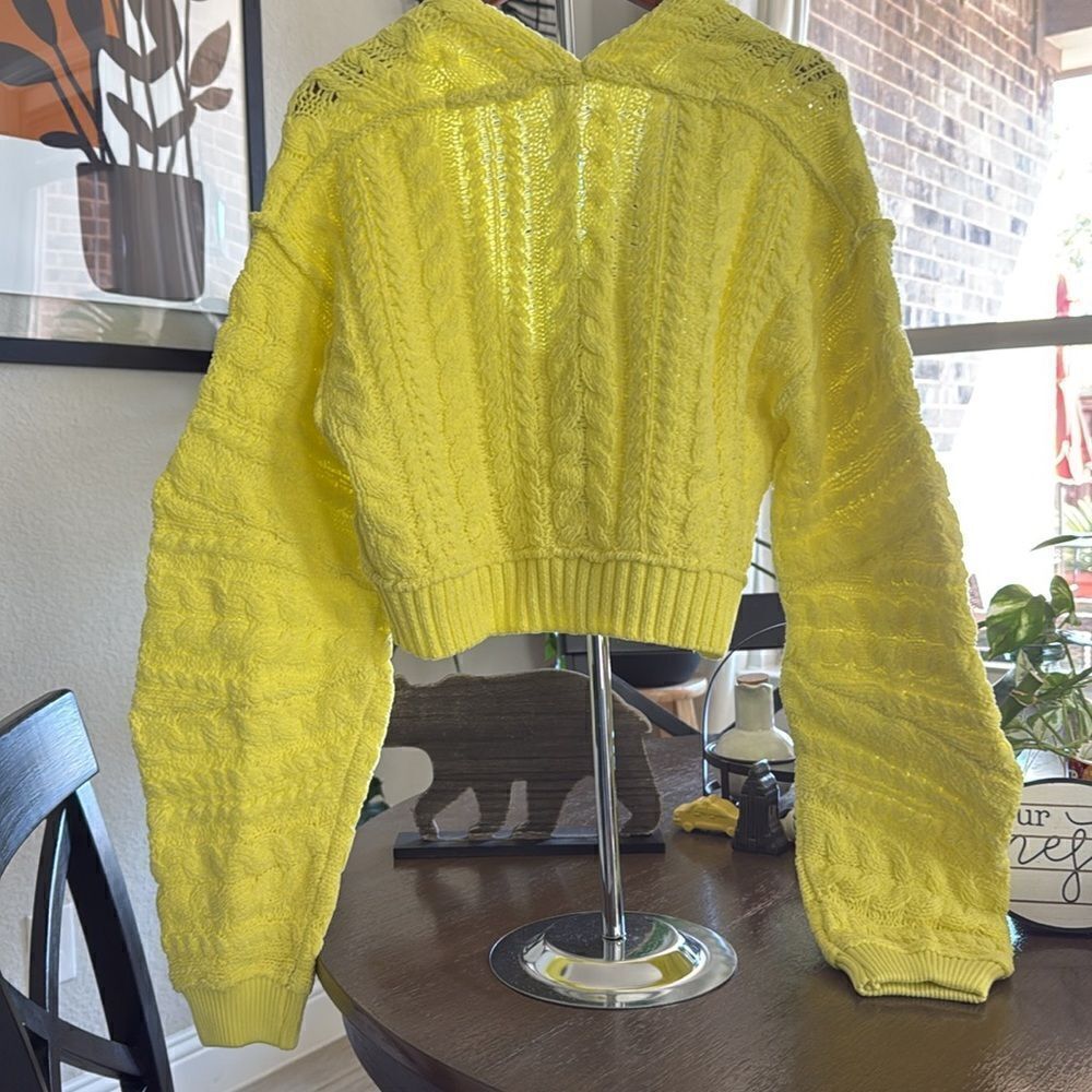 NWOT Free People Sadie Cable Cardi Yellow Cropped V Neck Buttons Cotton S Drop - Picture 7 of 10